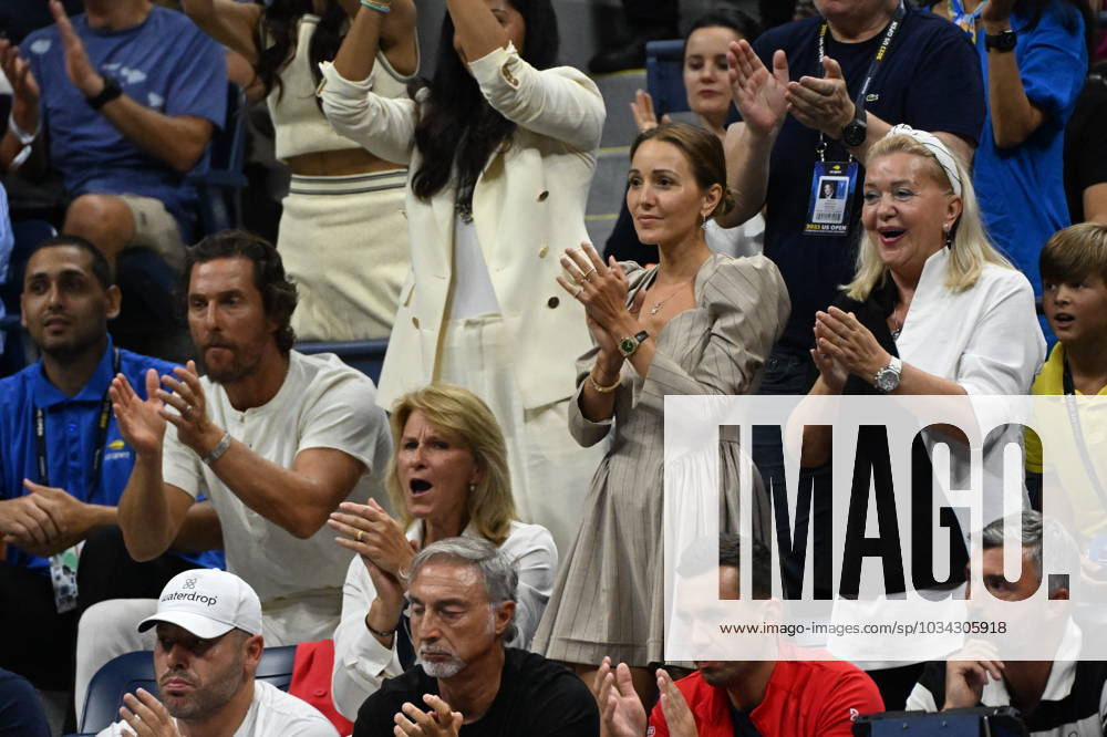 Tennis : Us Open 2023 - Novak Djokovic Us open 2023 Winner - and 24 Grand Chelem - Famille Djokovic dans la loge Tennis : US open 2023 - 10 09 23 ChrysleneCaillaud Panoramic