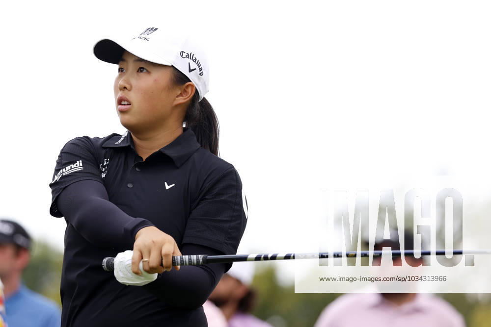 CINCINNATI, OH - SEPTEMBER 10: LPGA, Golf Damen player Ruoning Yin plays her tee shot on the 18th hole during the final round of the Kroger Queen City Championship at the Kenwood Country Club in Cincinnati, Ohio. (Photo by Brian Spurlock Icon Sportswire) GOLF: SEP 10 LPGA Kroger Queen City Championship Icon230910109