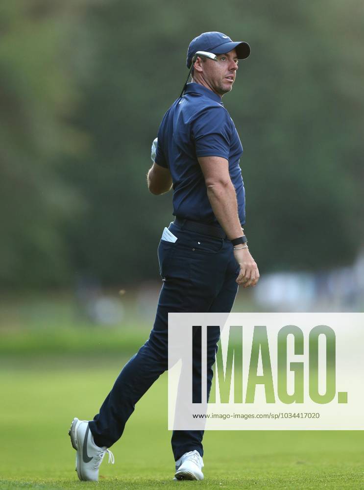 BMW PGA, Golf Herren Championship, Round 2, DP World Tour, European Tour, Wentworth Golf Club, Surrey, UK. - 15th September 2023. Rory McIlroy of Northern Ireland and Team Europe.Rory McIlroy of Northern Ireland. - BMW PGA Championship, Round 2, DP World Tour, European Tour, Wentworth Golf Club, Surrey, UK. - 15th September 2023. Surrey Wentworth Golf Course United Kingdom
