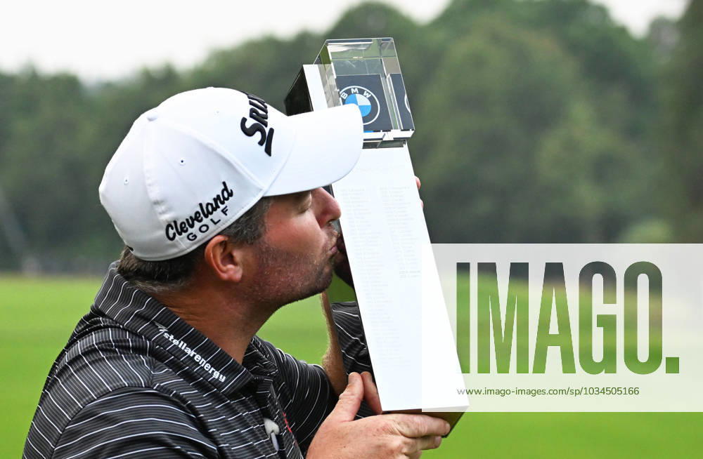 Mandatory Credit: Photo by Sandra Mailer Shutterstock (14094596h) Ryan Fox of New Zealand kisses the trophy at the BMW PGA, Golf Herren Championship 2023 at Wentworth BMW PGA Championship, Day 4, Golf, Wentworth Club, UK - 17 Sep 2023 BMW PGA Championship, Day 4, Golf, Wentworth Club, UK - 17 Sep 2023