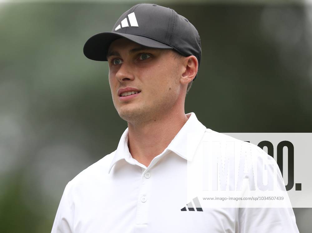 BMW PGA, Golf Herren Championship, Round 4, DP World Tour, European Tour, Wentworth Golf Club, Surrey, UK. - 17th September 2023. Ludvig Aberg of Sweden and Team Europe. - BMW PGA Championship, Round 4, DP World Tour, European Tour, Wentworth Golf Club, Surrey, UK. - 17th September 2023. Surrey Wentworth Golf Course United Kingdom