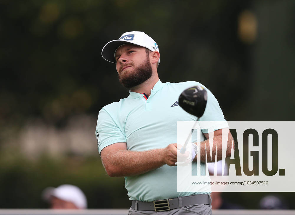 BMW PGA, Golf Herren Championship, Round 4, DP World Tour, European Tour, Wentworth Golf Club, Surrey, UK. - 17th September 2023. Tyrrell Hatton of England and Team Europe. - BMW PGA Championship, Round 4, DP World Tour, European Tour, Wentworth Golf Club, Surrey, UK. - 17th September 2023. Surrey Wentworth Golf Course United Kingdom