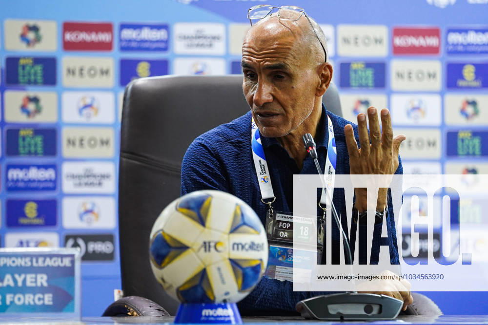 Iraq s Al-Quwa Al-Jawiya (Air Force)?? Iran s Sepahan - AFC Champions League in Erbil, Iraq - 18 Sep 2023 Jawiya s coach Ayob Odesho speaks during a press conference, PK, Pressekonferenz after the first round of the AFC Champions League group stage matches between Iraq s Al-Quwa Al-Jawiya (Air Force) and Iran s Sepahan in Franso Hariri stadium in Erbil city, the capital of Iraq s northern autonomous Kurdistan region. Final score 2-2 Erbil Iraq