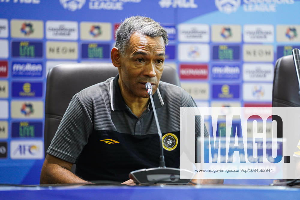 Iraq s Al-Quwa Al-Jawiya (Air Force)?? Iran s Sepahan - AFC Champions League in Erbil, Iraq - 18 Sep 2023 Sepahan Portuguese coach Jose Manuel Morais speaks during a press conference, PK, Pressekonferenz after the first round of the AFC Champions League group stage matches between Iraq s Al-Quwa Al-Jawiya (Air Force) and Iran s Sepahan in Franso Hariri stadium in Erbil city, the capital of Iraq s northern autonomous Kurdistan region. Final score 2-2 Erbil Iraq