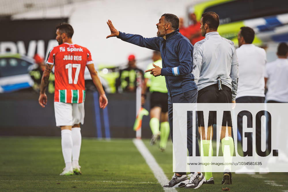 Sergio Conceicao during Liga Portugal 2023 24 game between CF Estrela Amadora and FC Porto at Estadio Jose Gomes Amadora, Lisboa, Portugal. (Maciej Rogowski) Amadora Estadio Jose Gomes Portugal