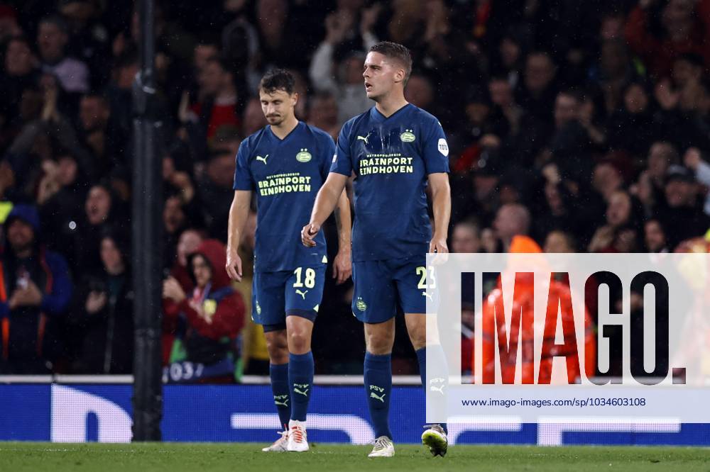 LONDON - (l-r) Olivier Boscagli of PSV Eindhoven, Joey Veerman of PSV Eindhoven disappointment after the 2-0 during the UEFA Champions League match between Arsenal FC and PSV Eindhoven at the Emirates Stadium on September 20, 2023 in London, United Kingdom. ANP MAURICE VAN STEEN Group B - UEFA Champions League 2023 2024 ANPxSportx IVx 478800626 originalFilename: 478800626