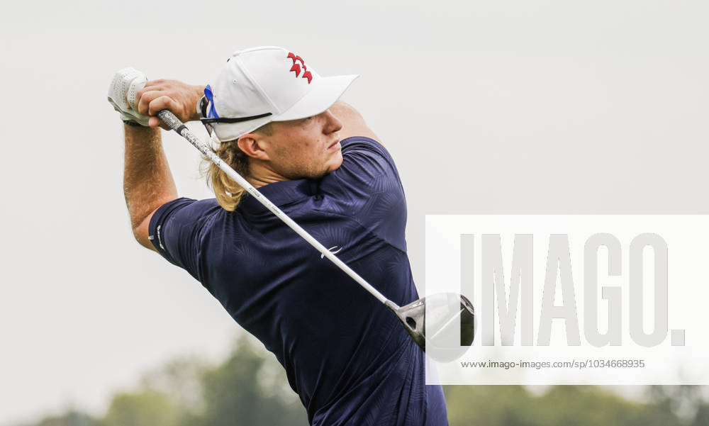Jediah Morgan of Australia hits his tee shot on the sixteenth hole during the first round of the 2023 LIV Golf League tournament at Rich Harvest Farms in Sugar Grove, Illinois, on Friday September 22, 2023. Tournament play runs from September 22nd through the 24th. SGI20230922826 TANNENxMAURY