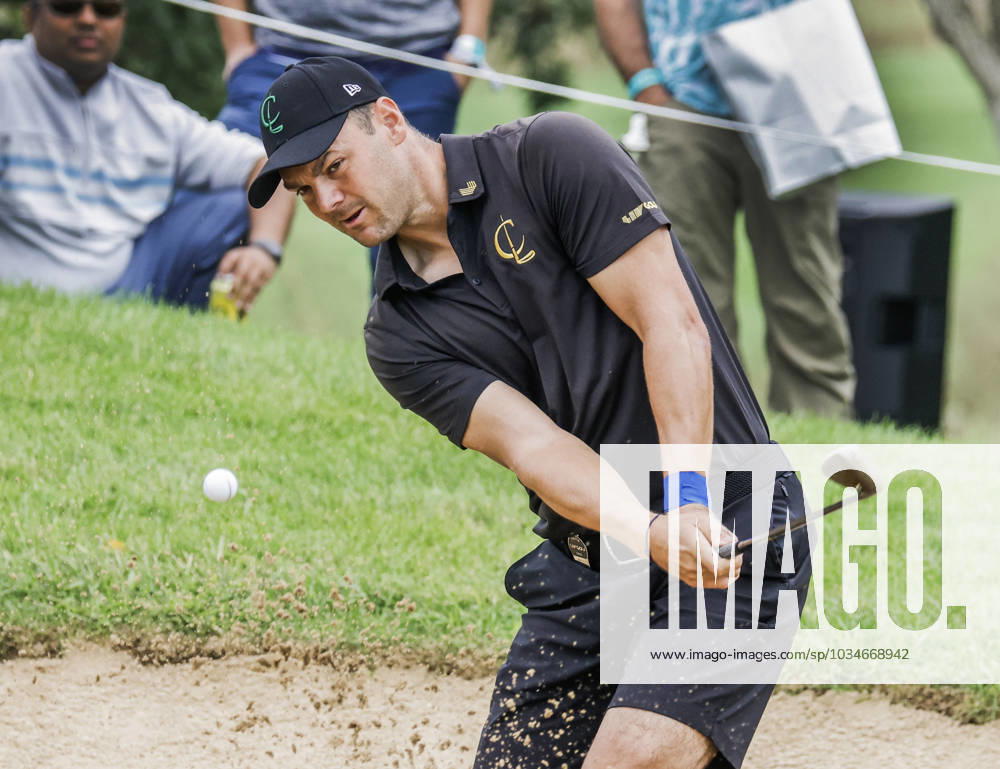 Martin Kaymer of Germany hits from a sand trap by the fifteenth green during the first round of the 2023 LIV Golf League tournament at Rich Harvest Farms in Sugar Grove, Illinois, on Friday September 22, 2023. Tournament play runs from September 22nd through the 24th. SGI20230922832 TANNENxMAURY