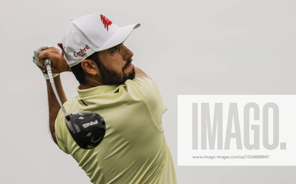 Abraham Ancer of Mexico hits his tee shot on the sixteenth hole during the first round of the 2023 LIV Golf League tournament at Rich Harvest Farms in Sugar Grove, Illinois, on Friday September 22, 2023. Tournament play runs from September 22nd through the 24th. SGI20230922820 TANNENxMAURY