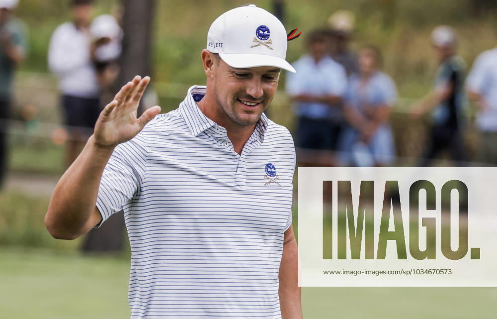 Bryson DeChambeau of the US reacts to his putt on the fifteenth green during the first round of the 2023 LIV Golf League tournament at Rich Harvest Farms in Sugar Grove, Illinois, on Friday September 22, 2023. Tournament play runs from September 22nd through the 24th. SGI20230922834 TANNENxMAURY