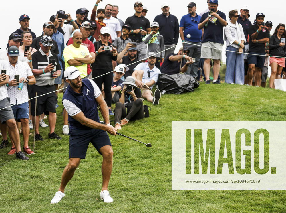 Dustin Johnson of the US chips onto the fifteenth green during the first round of the 2023 LIV Golf League tournament at Rich Harvest Farms in Sugar Grove, Illinois, on Friday September 22, 2023. Tournament play runs from September 22nd through the 24th. SGI20230922839 TANNENxMAURY