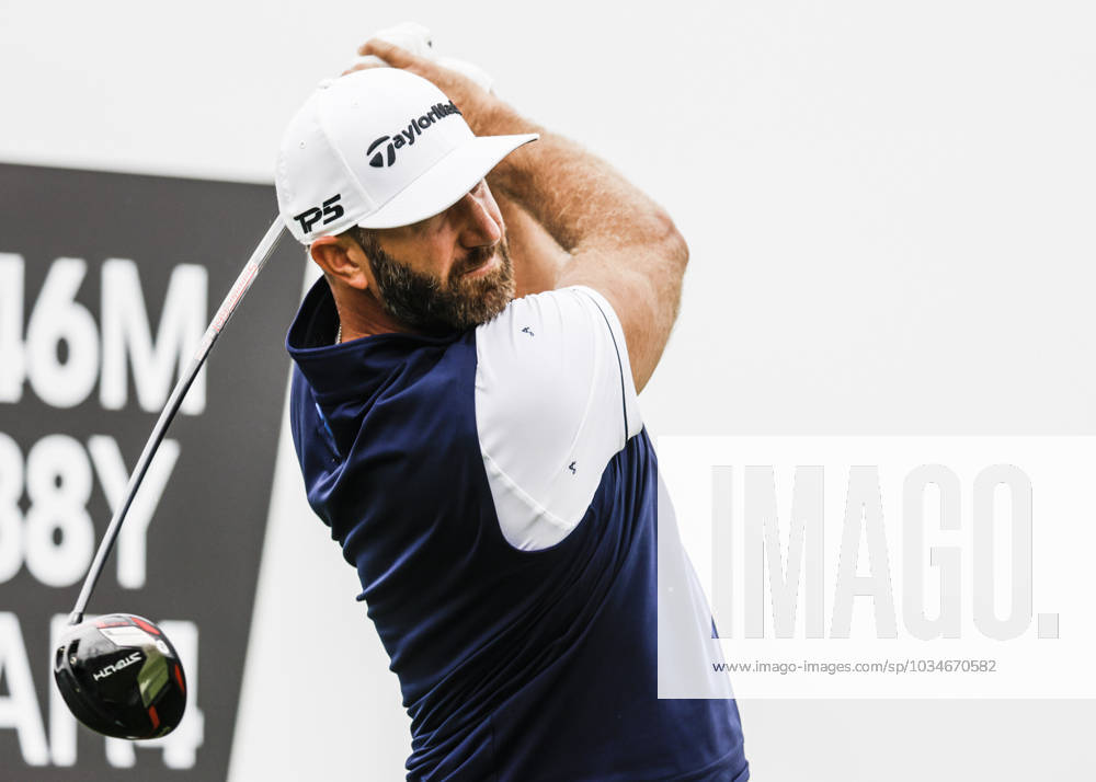 Dustin Johnson of the US hits his tee shot on the sixteenth hole during the first round of the 2023 LIV Golf League tournament at Rich Harvest Farms in Sugar Grove, Illinois, on Friday September 22, 2023. Tournament play runs from September 22nd through the 24th. SGI20230922843 TANNENxMAURY