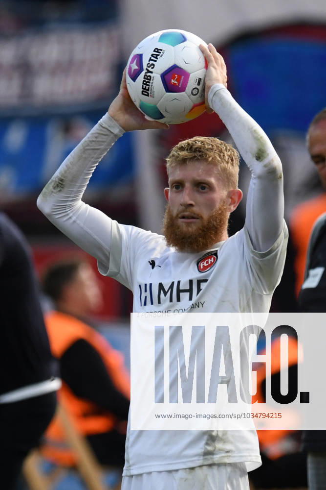 Jan Niklas Beste 1 FC Heidenheim taking a throw-in GER, Bayer 04 Leverkusen vs 1 FC Heidenheim, Football, Bundesliga, Matchday 5, Season 2023 2024, 24 09 2023 DFL REGULATES PROHIBIT ANY USE OF PHOTOGRAPHS AS IMAGE SEQUENCES AND OR QUASI VIDEO GER, Bayer 04 Leverkusen vs 1 FC Heidenheim, Football, Bundesliga, Matchday 5, Season 2023 2024, 24 09 2023 Leverkusen