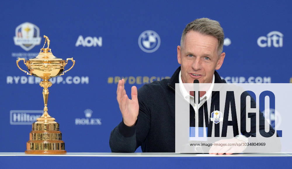 European Captain Luke Donald gestures during a the press conference, PK, Pressekonferenz for the 2023 Ryder Cup golf tournament at Marco Simone Golf Club in Guidonia, near Rome, Italy, 25 September 2023. Competition for the 44th Ryder Cup between the US and Europe begins 29 September 2023. ANSA ETTORE FERRARI 2023 Ryder Cup golf tournament - ZUMAa110 20230925_zaf_a110_007