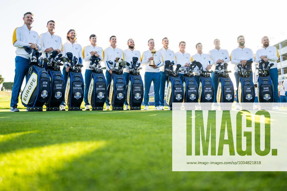 Justin Rose, Ludvig Aberg, Tommy Fleetwood, Matt Fitzpatrick, Rory McIlroy, Tyrrel Hatton, captain Luke Donald, Nicolaj Hojgaard, Robert McIntyre, Viktor Hovland, Sepp Straka, Jon Rahm and Shane Lowry of Team Europe pose for a team photo with team mates ahead of a training session during day 3 of the Ryder Cup on September 26, 2023 in Rome Photo Mathias Bergeld BILDBYRAN kod MB MB0731 golf ryder cup träning practice training day 3 bbeng
