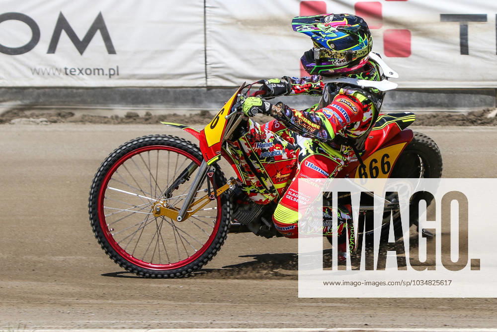 FIM Long Track World Championship, WM, Weltmeisterschaft - Rzeszow 2022 2022.06.16 Rzeszow, Poland, speedway - FIM Long Track World Speedway Championship Round 1. op: Romano Hummel