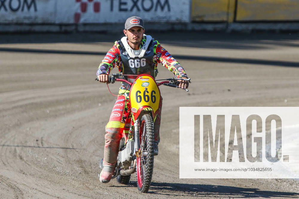 FIM Long Track World Championship, WM, Weltmeisterschaft - Rzeszow 2022 2022.06.16 Rzeszow, Poland, speedway - FIM Long Track World Speedway Championship Round 1. op: Romano Hummel