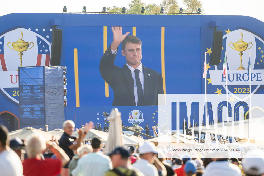 Ludvig Aberg of Team Europe is seen on a screen waving as he is selected to play match two at the opening ceremony during day 1 of the Ryder Cup on September 28, 2023 in Rome Photo Mathias Bergeld BILDBYRAN code MB MB0734 golf ryder cup träning practice training day 1 bbeng