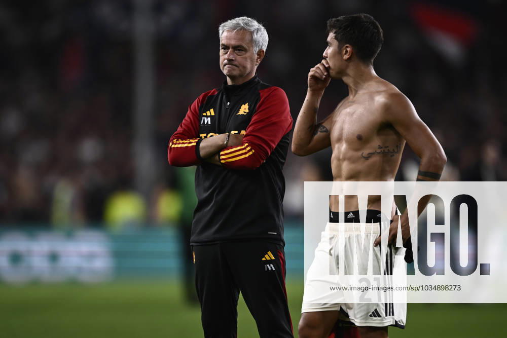 Genoa CFC v AS Roma - Serie A Jose Mourinho, head coach of AS Roma, and Paulo Dybala of AS Roma look dejected at the end of the Serie A football match between Genoa CFC and AS Roma. Genoa Italy
