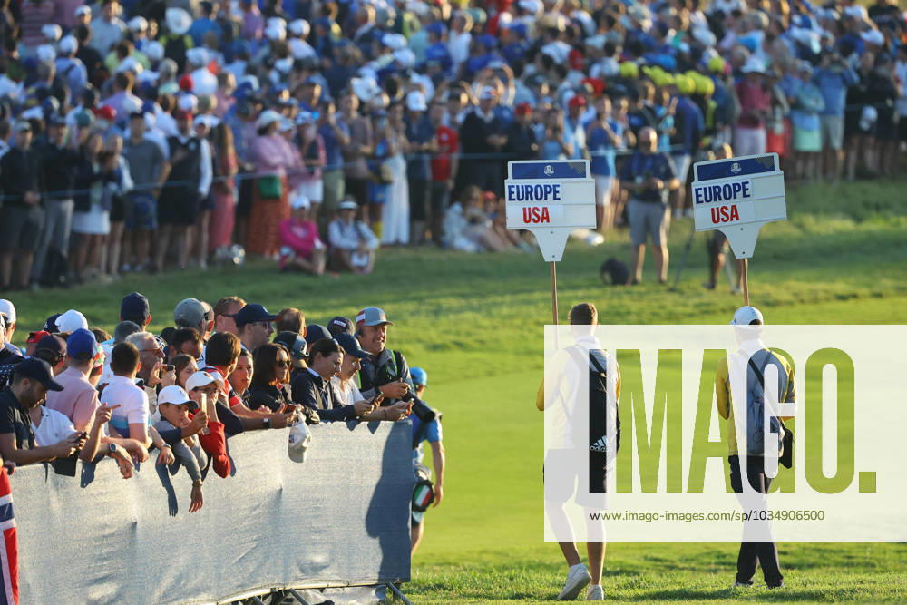 Rome Ryder Cup 2023 - Foursomes Session, 29.09.2023 Rome, Italy 29.09.2023: thousands of spectators attend the first day of Foursomes Session at RYDER CUP 2023 at Marco Simone Golf & Country Club di Guidonia Montecelio, Roma Rome italy -