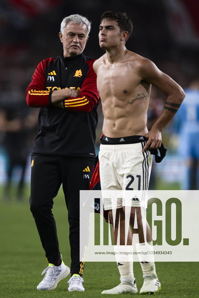 Genoa CFC v AS Roma - Serie A Jose Mourinho, head coach of AS Roma, and Paulo Dybala of AS Roma look dejected at the end of the Serie A football match between Genoa CFC and AS Roma. Genoa Italy