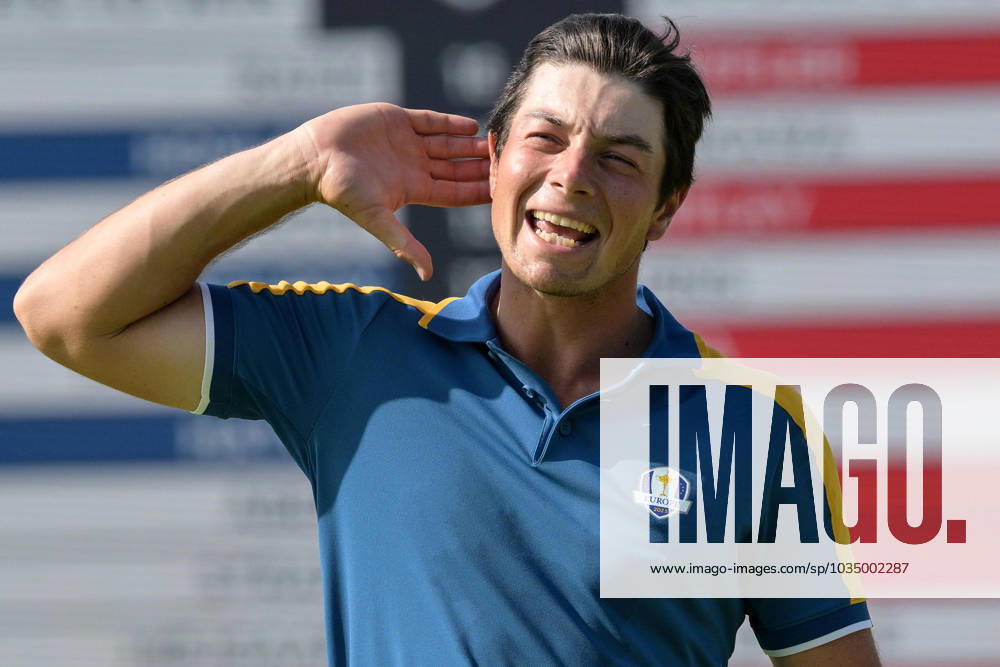 Europe teams golfer Norwegian Viktor Hovland celebrates during the Single matches on the last day of the 2023 Ryder Cup golf tournament at Marco Simone Golf Club in Guidonia, near Rome, Italy, 1st October 2023. The 44th Ryder Cup matches between the US and Europe will be held in Italy from 29 September to 01 October 2023. ANSA ETTORE FERRARI 2023 Ryder Cup golf tournament - Single matches - ZUMAa110 20231001_zaf_a110_057