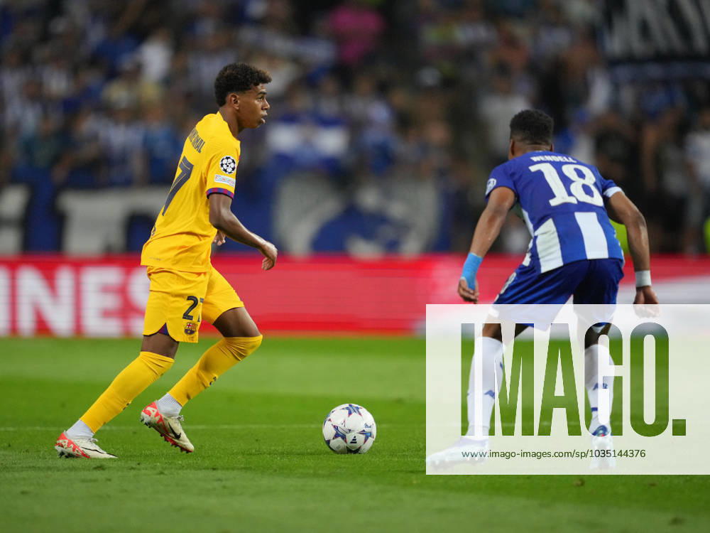 FC Porto x FC Barcelona, Barca - UEFA Champions League 23 24 Lamine Yamal do FC Barcelona durante partida entre FC Porto x FC Barcelona valida pela Uefa Champions League 23 24 no Estadio do Dragao, Porto , Portugal (Foto de Pedro Loureiro Avant Sports) Porto Estadio do Dragao Portugal
