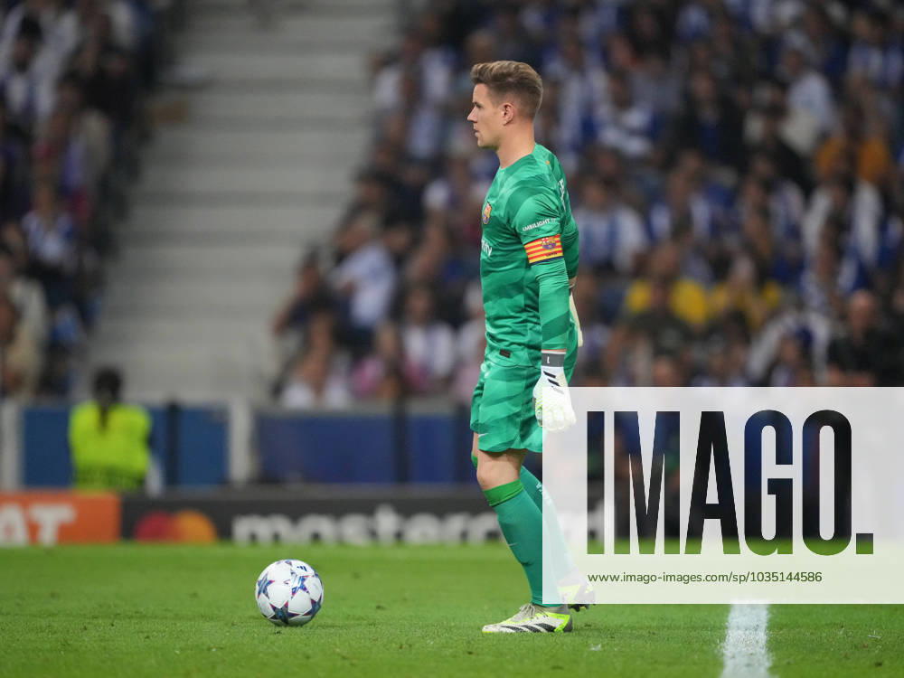 FC Porto x FC Barcelona, Barca - UEFA Champions League 23 24 Marc Ter Stegen do FC Barcelona durante partida entre FC Porto x FC Barcelona valida pela Uefa Champions League 23 24 no Estadio do Dragao, Porto , Portugal (Foto de Pedro Loureiro Avant Sports) Porto Estadio do Dragao Portugal
