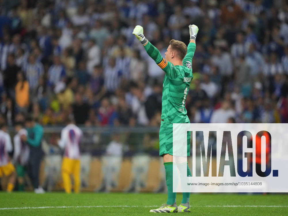 FC Porto x FC Barcelona, Barca - UEFA Champions League 23 24 Marc Ter Stegen do FC Barcelona celebra durante partida entre FC Porto x FC Barcelona valida pela Uefa Champions League 23 24 no Estadio do Dragao, Porto , Portugal (Foto de Pedro Loureiro Avant Sports) Porto Estadio do Dragao Portugal