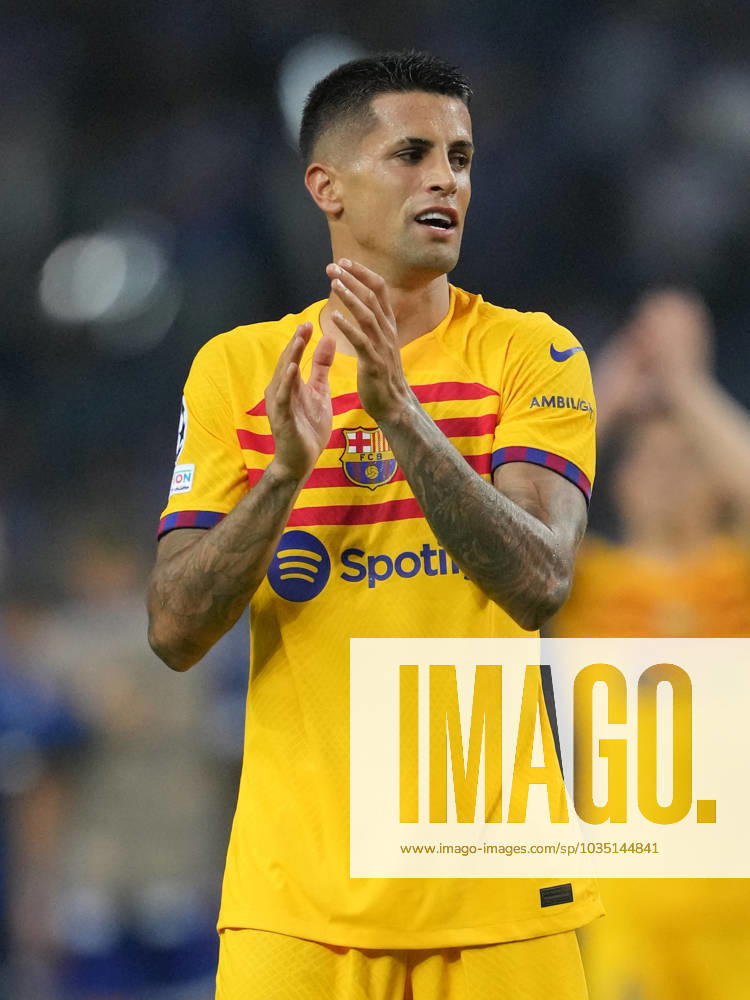 FC Porto x FC Barcelona, Barca - UEFA Champions League 23 24 Joao Cancelo do FC Barcelona durante partida entre FC Porto x FC Barcelona valida pela Uefa Champions League 23 24 no Estadio do Dragao, Porto , Portugal (Foto de Pedro Loureiro Avant Sports) Porto Estadio do Dragao Portugal