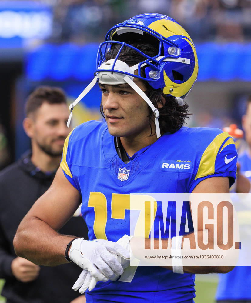 17 Puka Nacua, WR of the Los Angeles Rams during warmups prior to their NFL, American Football Herren, USA game against the Philadelphia Eagles on Sunday October 8, 2023 at SoFi Stadium in Inglewood, California. JAVIER ROJAS PI Inglewood USA - ZUMAp124 20231008_zaa_p124_023