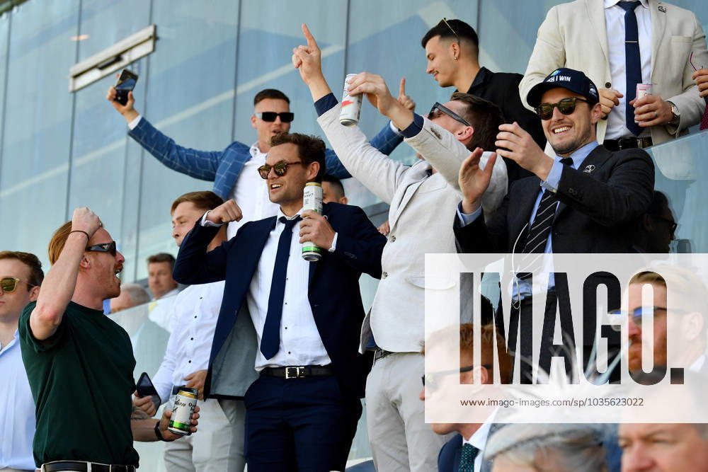 RACING THE EVEREST, Racegoers celebrate a win during The Everest, as part of Sydney Spring Racing Carnival 2023, at the Royal Randwick Racecourse in Sydney, Saturday, October 14, 2023. ( NO ARCHIVING, , NO USE IN BOOKS WITHOUT CONSENT SYDNEY NEW SOUTH WALES AUSTRALIA