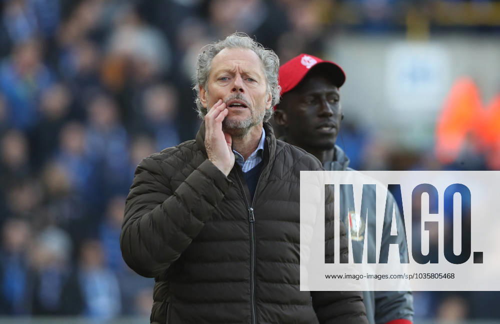 Club Brugge vs Standard de Liege BRUGGE, BELGIUM - OCTOBER 27: Michel PreudÕHomme, head coach of Standard, during the Jupiler Pro League match day 12 between Club Brugge and Standard de Liege on October 27, 2019 in Bruges, Belgium. (Photo by Vincent Van Doornick Isosport) Brugge Belgium
