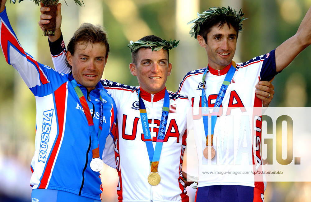 CYCLING : TIME TRIAL MEN ATHENS 04 CYCLING : TIME TRIAL MEN ATHENS PODIUM EKIMOV Viatcheslav ( RUS ) HAMILTON Tyler ( USA ) GOLD MEDAL MEDAILLE D OR GOUDEN MEDAILLE JULLICH Bobby ( USA ) BRONS MEDAL MEDAILLE DE BRONZE BRONZEN MEDAILLE CONTRE LA MONTRE HOMMES TIJDRIT MANNEN ATHENS 2004 Olympic Games, Olympische Spiele, Olympia, OS OLYMPISCHE SPELEN JEUX OLYMPIQUE ATHENS ATHENE GREECE GRIEKENLAND GRECE