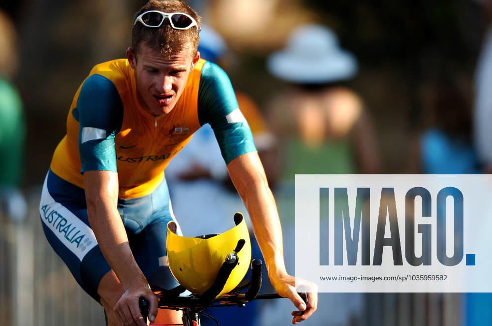 CYCLING : TIME TRIAL MEN ATHENS 04 CYCLING : TIME TRIAL MEN ATHENS ROGERS Michael ( AUS ) DECEPTION TELEURSTELLING CONTRE LA MONTRE HOMMES TIJDRIT MANNEN ATHENS 2004 Olympic Games, Olympische Spiele, Olympia, OS OLYMPISCHE SPELEN JEUX OLYMPIQUE ATHENS ATHENE GREECE GRIEKENLAND GRECE