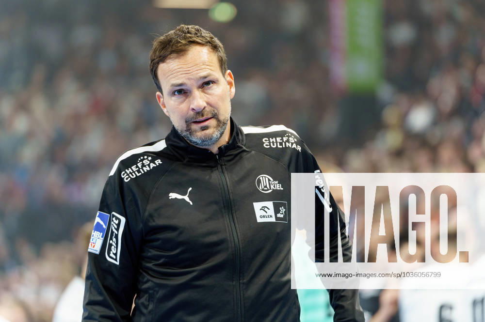 Viktor Szilagyi THW Kiel, Managing Director GER, THW Kiel vs TBV Lemgo Lippe, Handball, Bundesliga, Matchday 10, Season 2023 2024, 22 10 2023 GER, THW Kiel vs TBV Lemgo Lippe, Handball, Bundesliga, Matchday 10, Season 2023 2024, 22 10 2023 Kiel