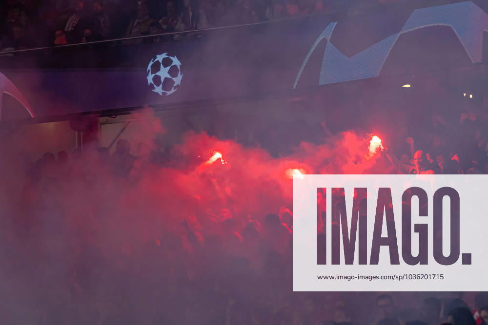 UEFA Champions League 2023 24: Benfica Vs Real Sociedad in Lisbon, Portugal - 24 Oct 2023 SL Benfica supporters light flares during the UEFA Champions League 2023 24 match between Benfica and Real Sociedad at Estádio do Lisboa e Benfica. Final score; Benfica 0:1 Real Sociedad. Lisbon Portugal