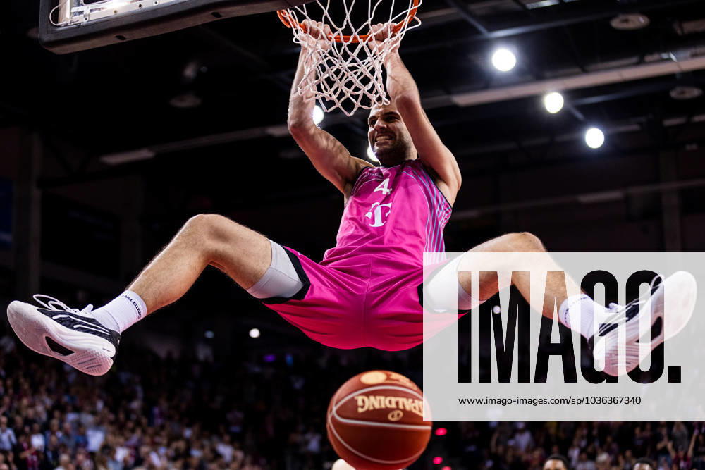 EasyCredit Basketball Bundesliga Telekom Baskets Bonn Hakro Merlins Crailsheim 29 10 2023 Glynn Watson Telekom Baskets Bonn, 4 dunkt easyCredit Basketball Bundesliga Telekom Baskets Bonn Hakro Merlins Crailsheim, Bonn, Telekom Dome on 29 10 2023