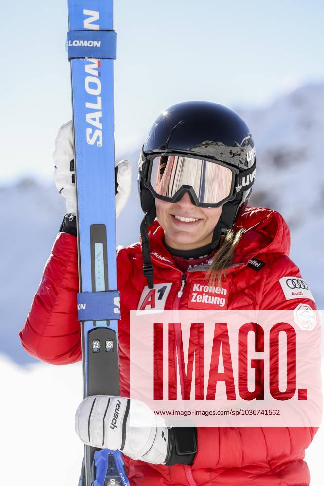 ALPINE SKIING - Ski Austria, training SOELDEN,AUSTRIA,08.NOV.23 - ALPINE SKIING - Ski Austria, downhill, training, ladies. Image shows Nadine Fest (AUT). GEPAxpictures xPatrickxSteiner