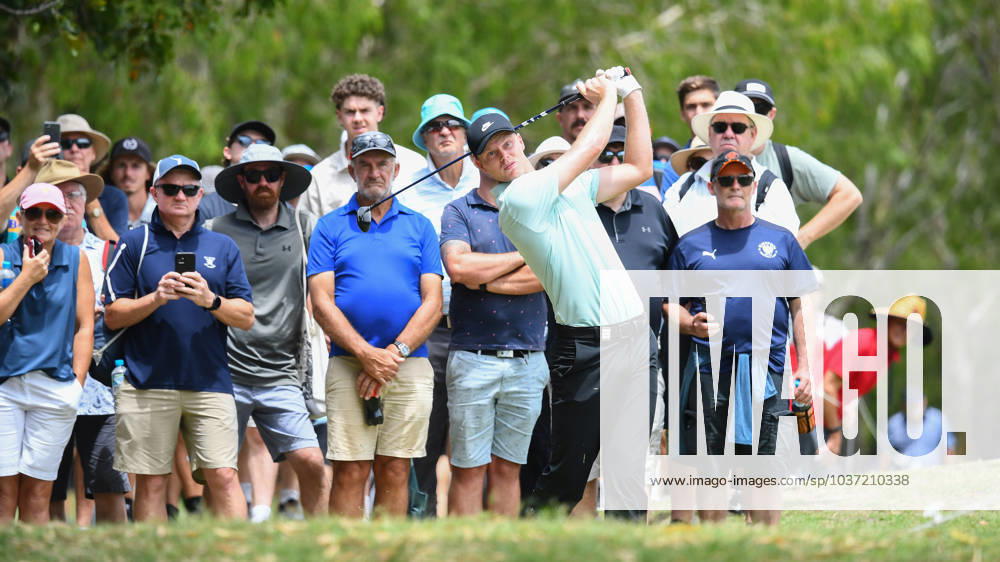 GOLF AUSTRALIAN PGA, Golf Herren Cameron Davis plays a shot during round 1 of the 2023 Fortinet Australian PGA Championship in Brisbane, Thursday, November 23, 2023. ( NO ARCHIVING, , NO USE IN BOOKS WITHOUT CONSENT BRISBANE QUEENSLAND AUSTRALIA