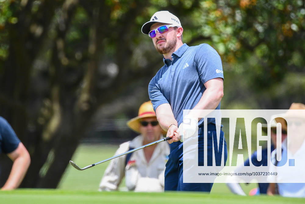 GOLF AUSTRALIAN PGA, Golf Herren Connor Syme plays a shot during round 1 of the 2023 Fortinet Australian PGA Championship in Brisbane, Thursday, November 23, 2023. ( NO ARCHIVING, , NO USE IN BOOKS WITHOUT CONSENT BRISBANE QUEENSLAND AUSTRALIA