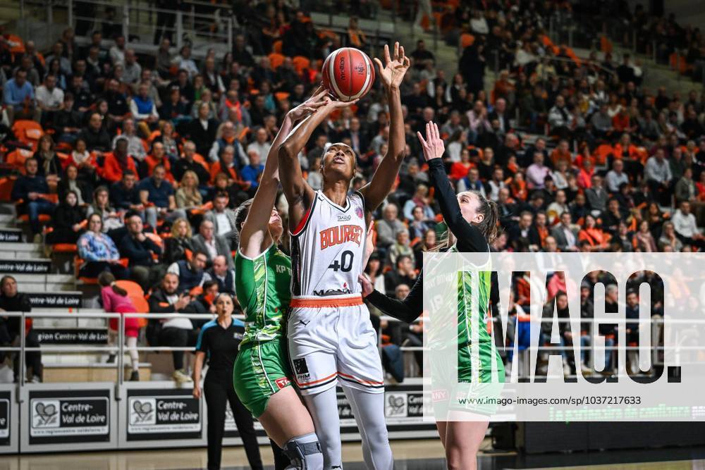 Basket Eurocoupe Bourges Basket - Brno PHOTOPQR BERRY REPUBLICAIN Pierrick DELOBELLE ; ; 22 11 2023 ; Basket Eurocoupe Bourges Basket contre Brno rep tcheque 86-51, le 22-11-23 au Prado de Bourges, photos Pierrick Delobelle Kayla ALEXANDER France