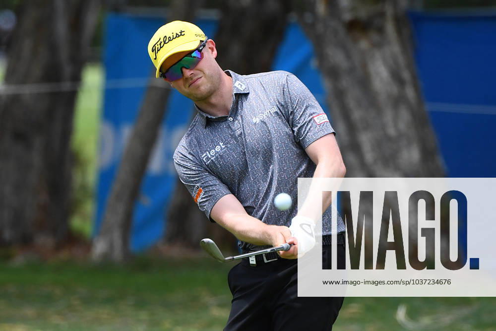 GOLF AUSTRALIAN PGA, Golf Herren Ben Eccles plays a shot during round 2 of the 2023 Australian PGA Championship in Brisbane, Friday, November 24, 2023. ( NO ARCHIVING, , NO USE IN BOOKS WITHOUT CONSENT BRISBANE QUEENSLAND AUSTRALIA