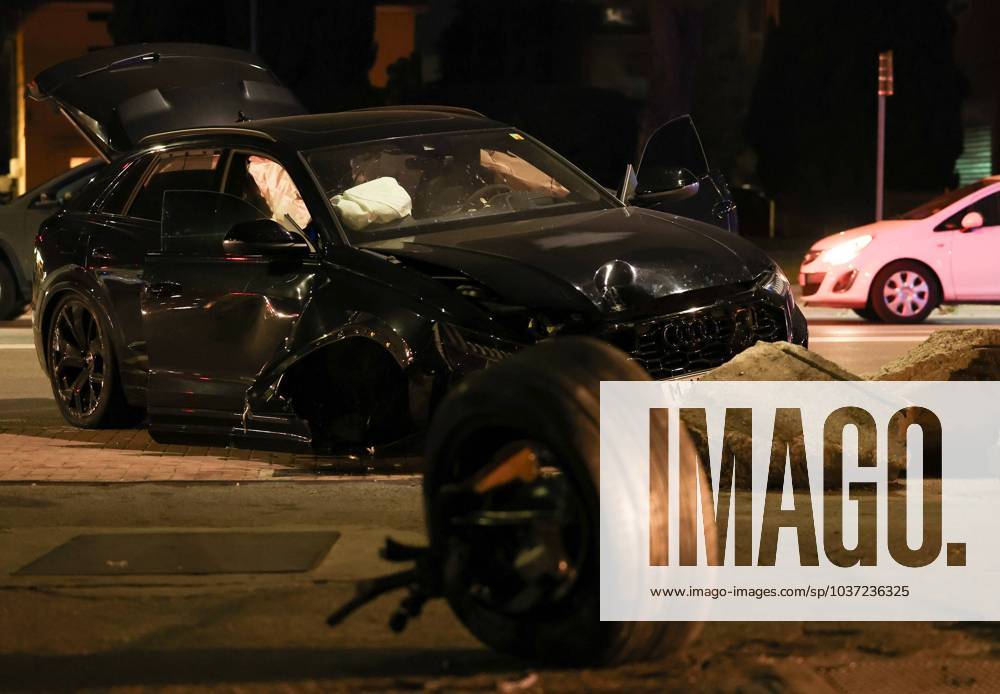 KW47 Brescia - Mario Balotelli accident in via Orzinuovi in Brescia, unharmed and refuses to take an alcohol test 23 November 2023. Ph Only Crew Simone Venezia Fotolive Editorial Usage Only