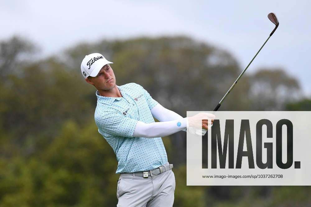GOLF AUSTRALIAN PGA, Golf Herren Cameron John plays a shot during round 3 of the 2023 Australian PGA Championship in Brisbane, Saturday, November 25, 2023. ( NO ARCHIVING, , NO USE IN BOOKS WITHOUT CONSENT BRISBANE QUEENSLAND AUSTRALIA