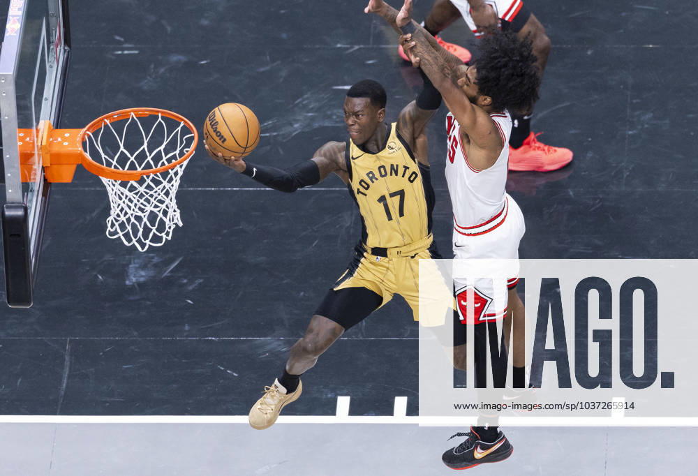 KW47 (231125) -- TORONTO, Nov. 25, 2023 -- Dennis Schroder (L) of Toronto Raptors makes a layup during the 2023-2024 NBA, Basketball Herren, USA In-Season Tournament game between Toronto Raptors and Chicago Bulls in Toronto, Canada, on Nov. 24, 2023. (Photo by Xinhua) (SP)CANADA-TORONTO-BASKETBALL-NBA-IN SEASON-BULLS VS RAPTORS ZouxZheng
