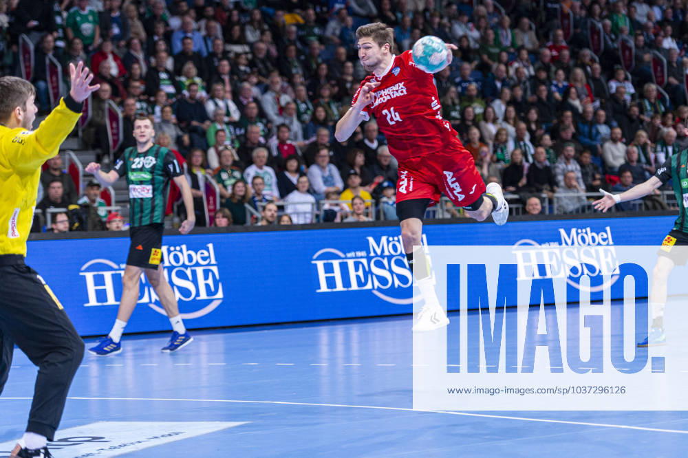 Lukas Hutecek TBV Lemgo Lippe, No. 2 4, v l , TSV Hannover Burgdorf green against TBV Lemgo Lippe red on matchday 14 of the 2023 2024 season in the LIQUI MOLY Handball Bundesliga 25 11 2023, ZAG Arena Hannover, GER ,