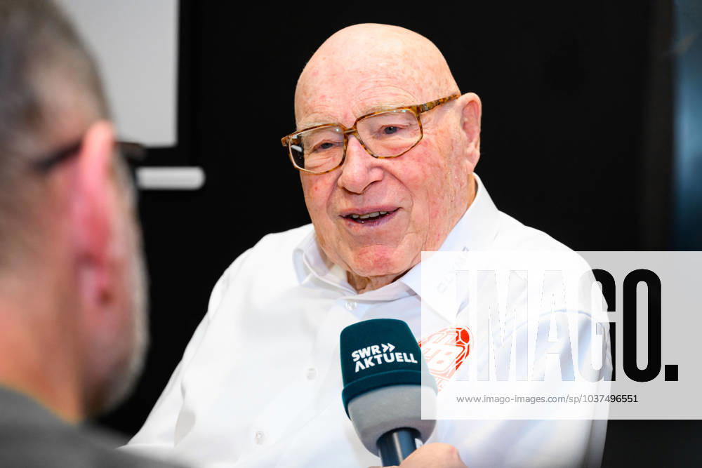 Ludwigsburg, Germany 29 November 2023 Handball Bundealiga 23 24 SG BBM Bietigheim Press conference Sponsor and patron Eberhard Bezner Olymp in SWR interview Ludwigsburg MHP Arena Baden Württemberg Germany