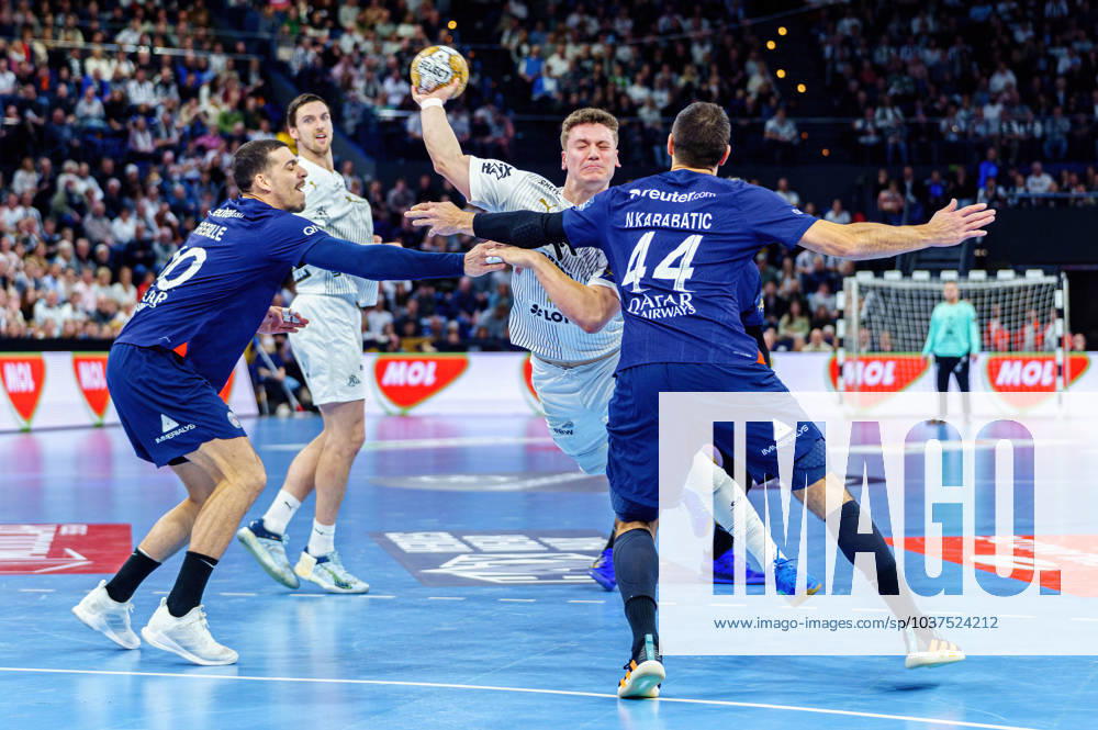 Throw Goal Elias Ellefsen a Skipagotu THW Kiel, 71 GER, THW Kiel vs Paris St Germain Handball, Handball, Champions League, Matchday 9, 2023 2024 season, 30 11 2023 GER, THW Kiel vs Paris St Germain Handball, Handball, Champions League, Matchday 9, 2023 2024 season, 30 11 2023 Kiel