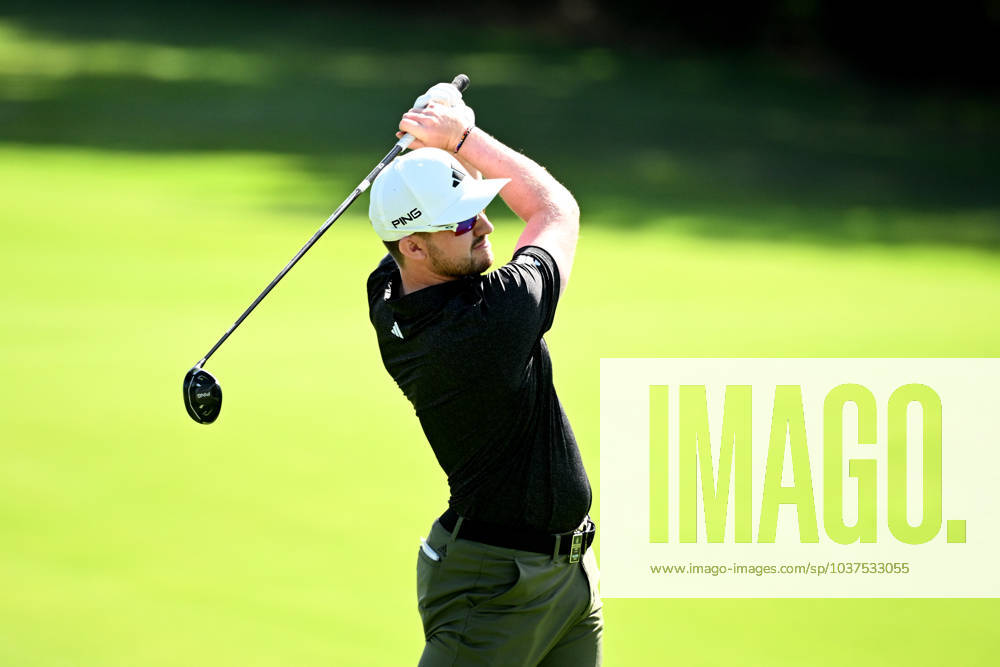 GOLF AUSTRALIAN OPEN, Connor Syme of Scotland plays a shot from the 14th fairway during Round 2 of the Australian Open 2023 at the Lakes Golf Club in Sydney, Friday, December 1, 2023. ( NO ARCHIVING, , NO USE IN BOOKS WITHOUT CONSENT SYDNEY NEW SOUTH WALES AUSTRALIA
